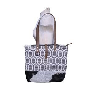 Myra Bag Buzz Fuzz cowhide Weekender‎ shoulder Bag